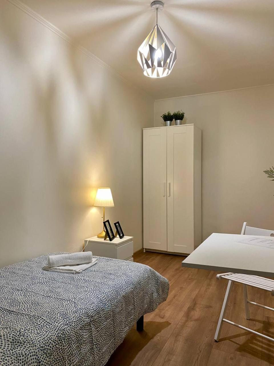 Halby Rooms Rondo Onz วอร์ซอ ภายนอก รูปภาพ
